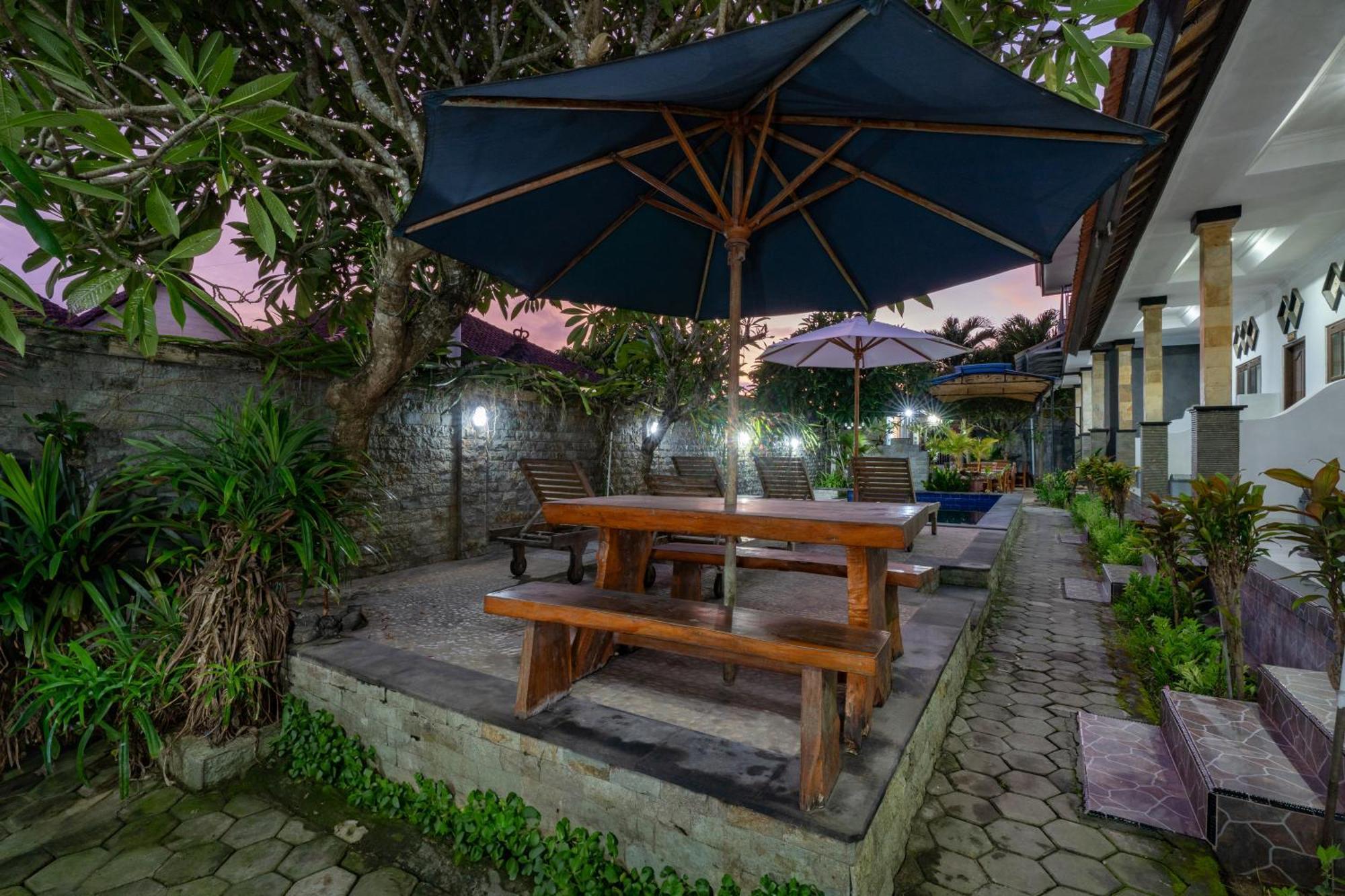 Widia Homestay Nusa Lembongan Buitenkant foto
