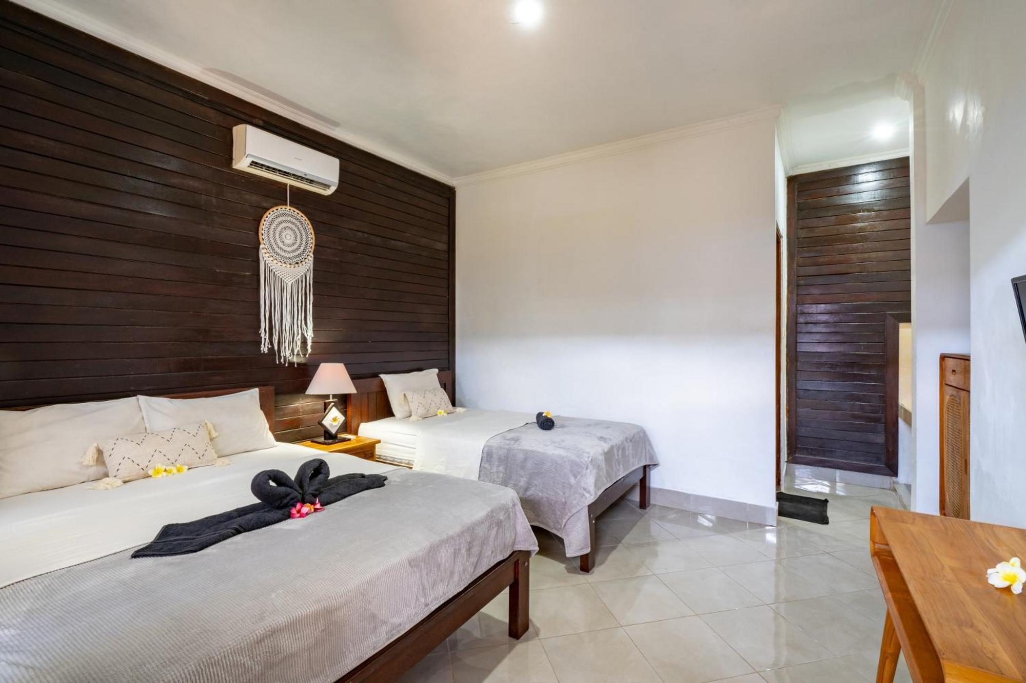 Widia Homestay Nusa Lembongan Buitenkant foto