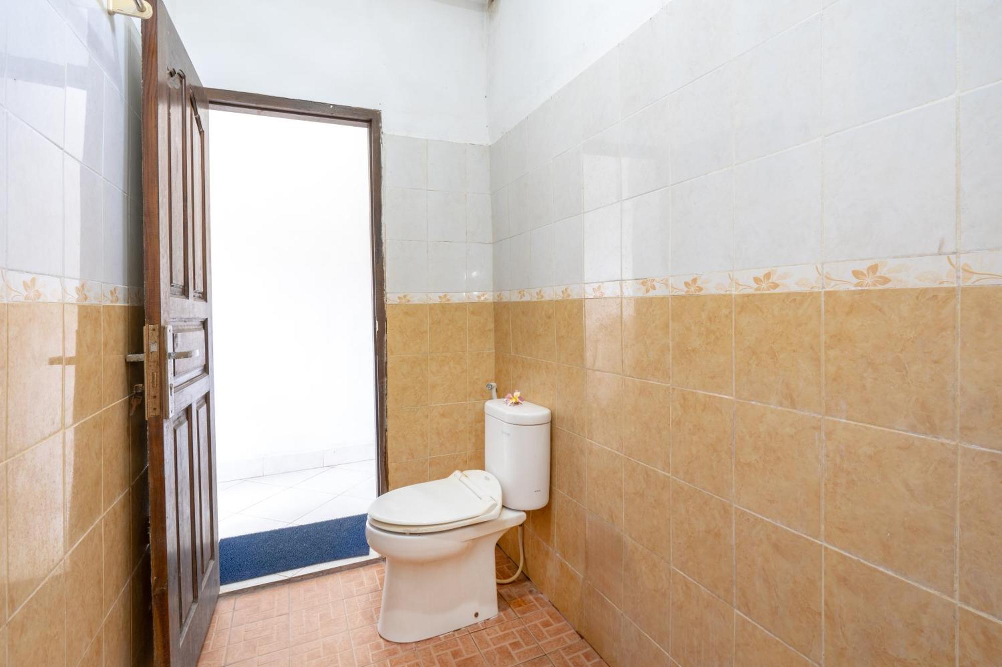 Widia Homestay Nusa Lembongan Buitenkant foto