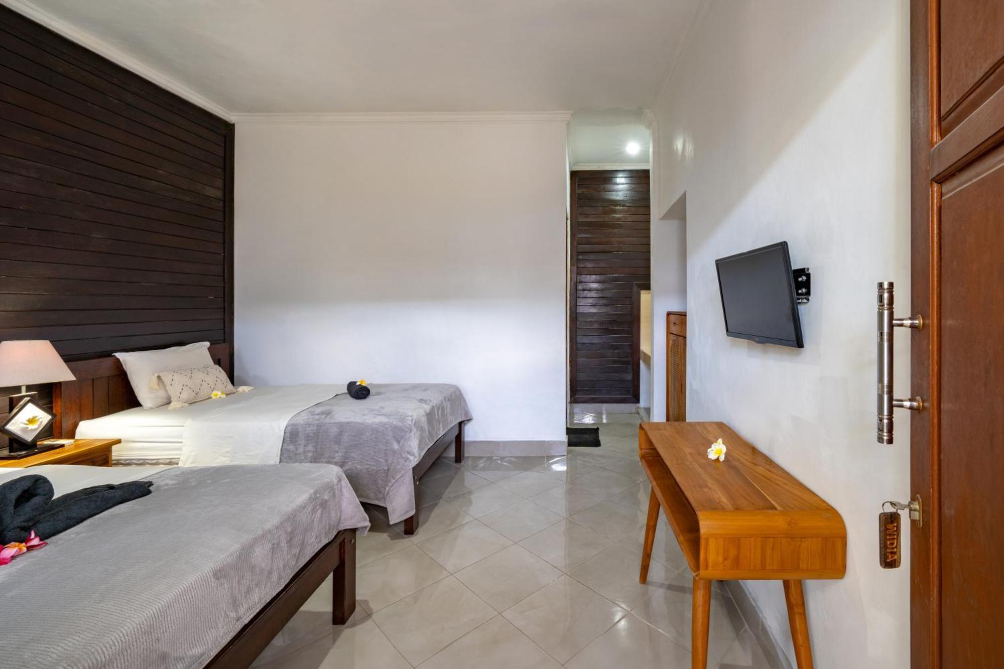 Widia Homestay Nusa Lembongan Buitenkant foto